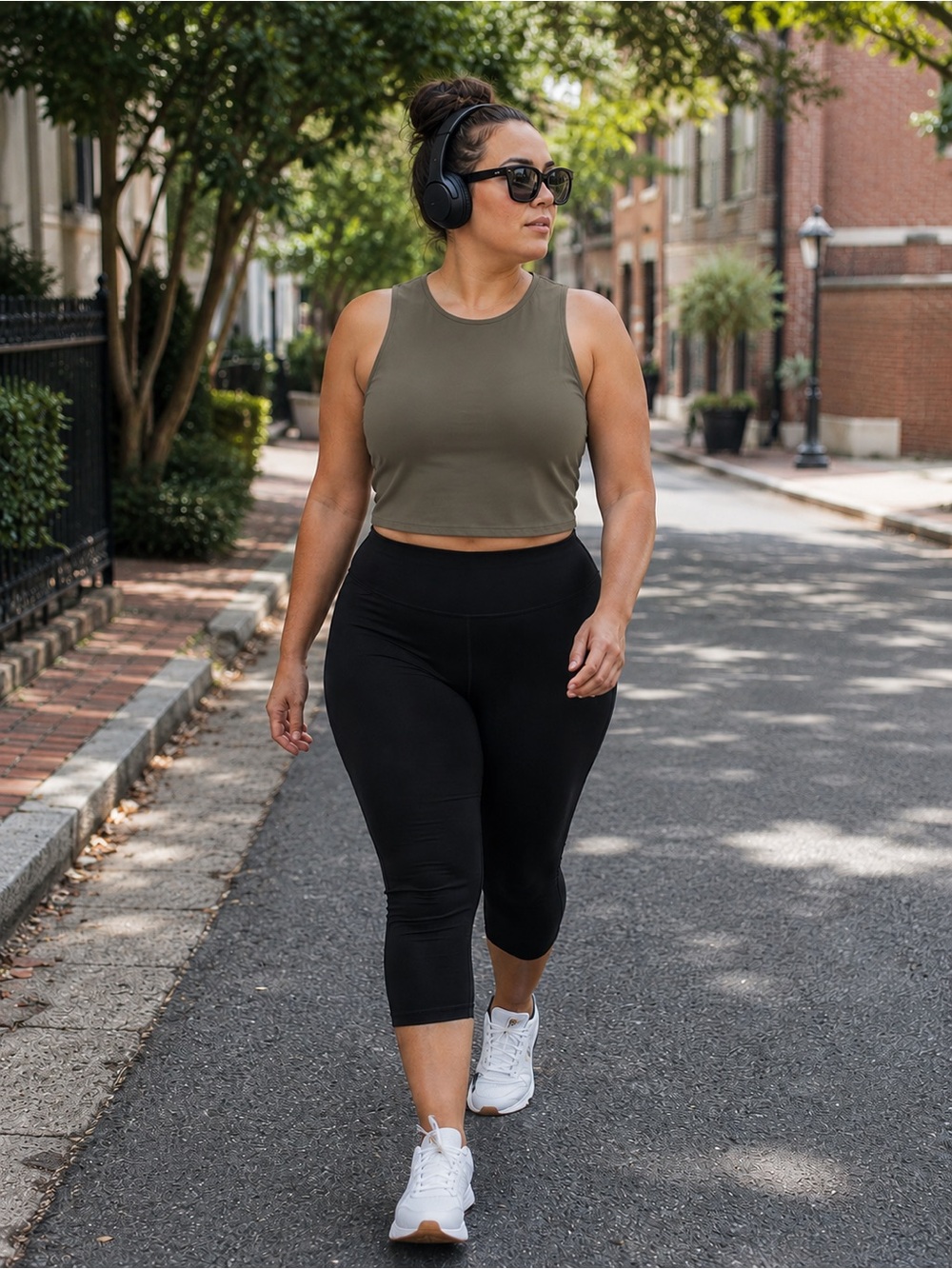 REORIA | Sleeveless High Neck Crop | Size XL